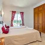 Villa Kelisia